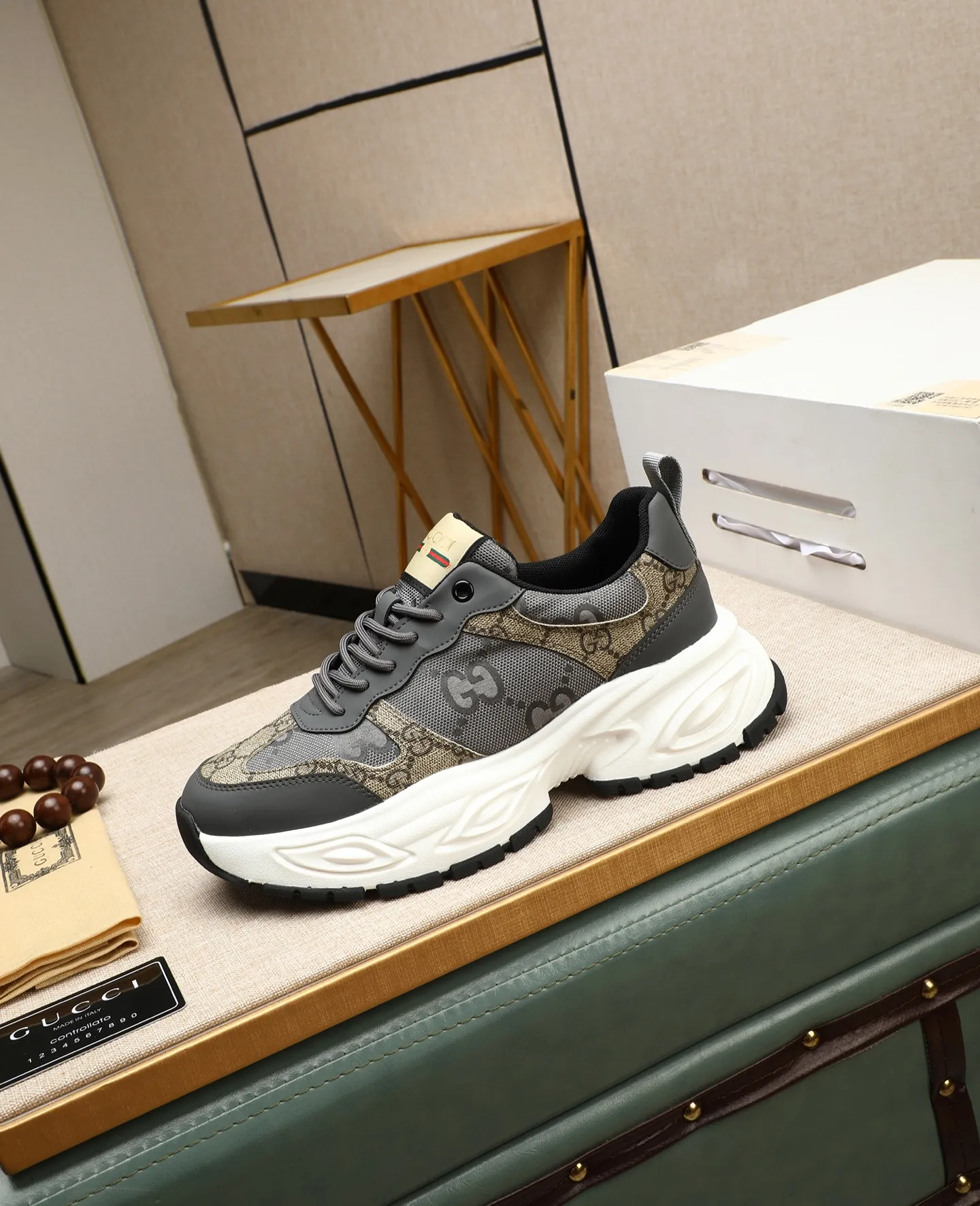 Men's men's shoes💰460 GUCCI🔍🔍2025 latest model Available at the counter at the same time, original calfskin imported from Italy, genuine leather lining, (high-end, extravagant, and classy) with exquisite workmanship, soles: original soles specially provided by the original factory, ⚠Exclusive double-layer movable molded soles are super comfortable⚠, real photos🎬The real ones are better🔍🔍"High quality·Follow the order" code number 39-44 (38 45 46 customized)